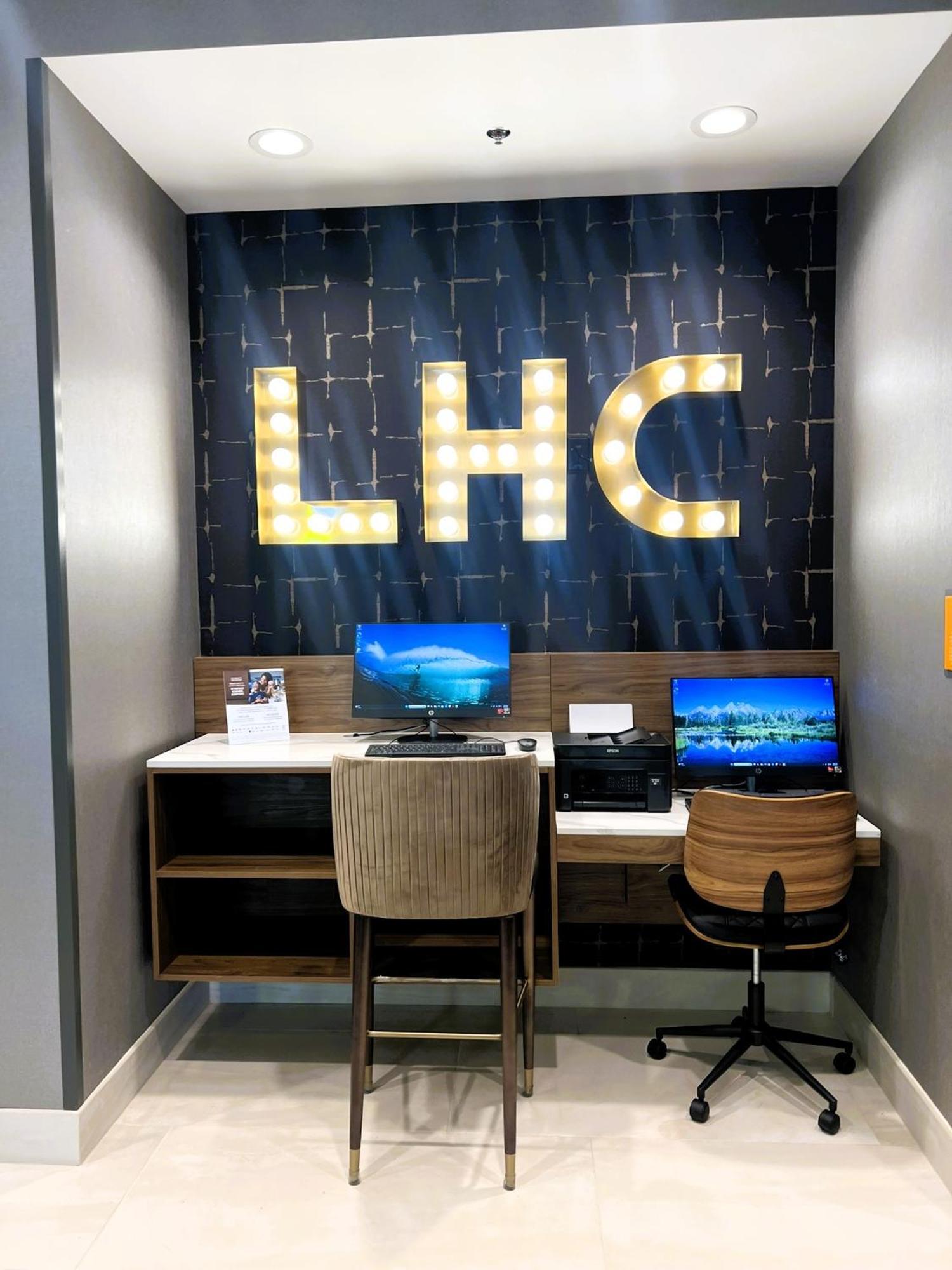 La Quinta Inn & Suites By Wyndham La Habra Kültér fotó
